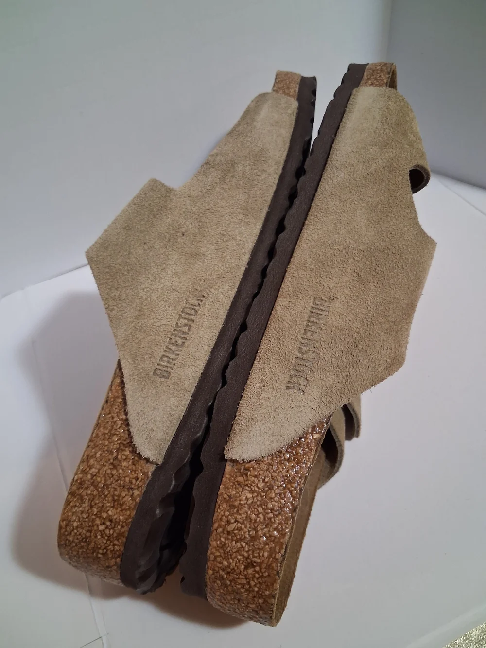 Birkenstock Unisex Arizona Suede Sandal — Taupe NWOT